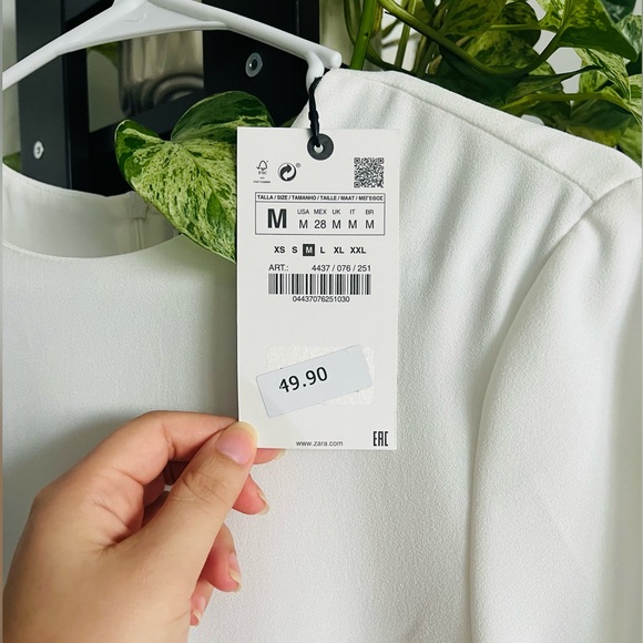 White Zara dress - Picture 2 of 5